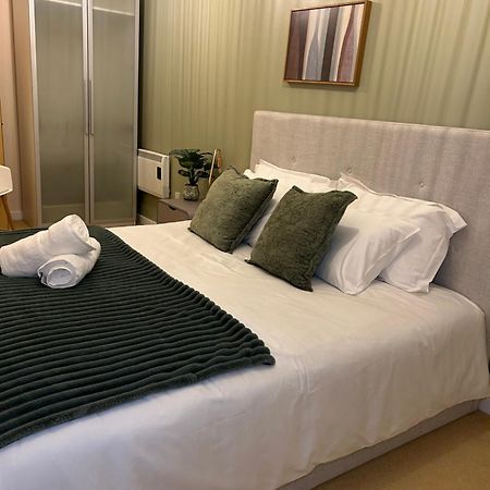 Central Birmingham City Apartment -Smart Tv - Free Parking Onsite Εξωτερικό φωτογραφία